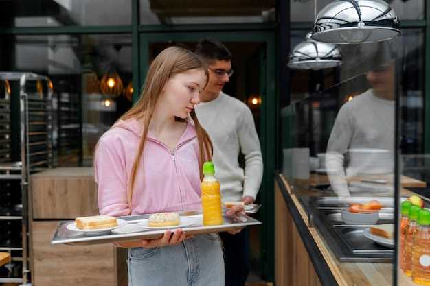 Choosing the Perfect Office Catering Provider for Your Business Choosing the Perfect Office Catering Provider for Your Business